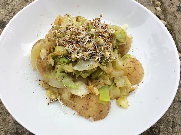 Creamy pointed cabbage skillet