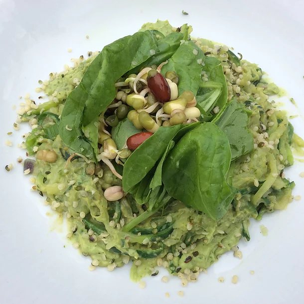 Courgette noodles with avocado pesto